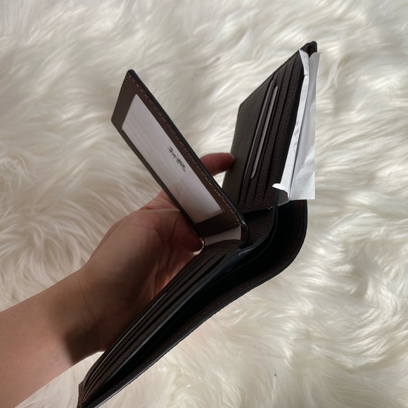 Coach Men’s Wallet - Picture 5 of 7